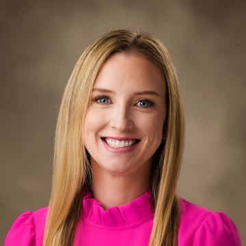 Dr. Maura King - Forefront Dermatology

Professional headshot photography by Milwaukee Headshots™ in Milwaukee WI 53214 USA.
#MilwaukeeHeadshots