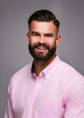 Professional headshot photography by Milwaukee Headshots in Milwaukee WI 53214 USA. #MilwaukeeHeadshots