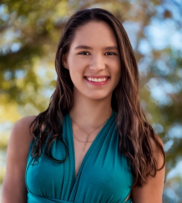 Professional headshot photography by Milwaukee Headshots in Milwaukee WI 53214 USA. #MilwaukeeHeadshots