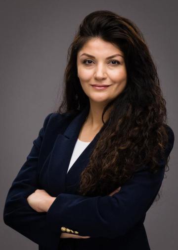 Professional headshot photography by Milwaukee Headshots in Milwaukee WI 53214 USA. #MilwaukeeHeadshots