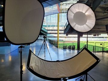 Professional headshot photography by Milwaukee Headshots™ in Milwaukee WI 53214 USA.
#MilwaukeeHeadshots